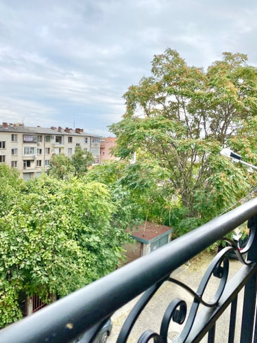 Cozy Studio next to State Opera with Work Space 13 hosty.bg