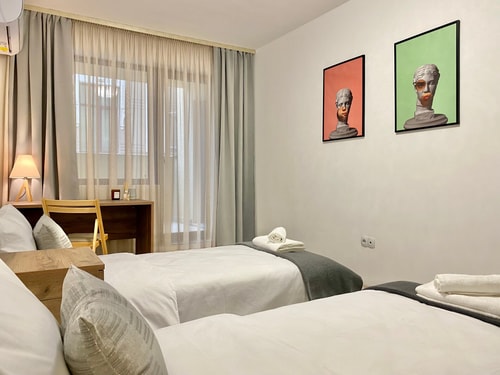 Spacious & Cozy 2 bed Apartment with Fast Wi-fi 22 hosty.bg