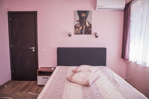 Bright apartment for 5 guests with free parking 16 hosty.bg