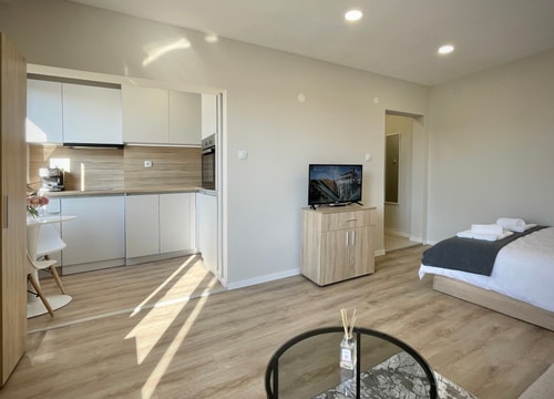 Elegant Studio for 4 Persons in Center & Parking 3 hosty.bg