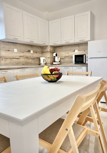 Top Location Apartment with 2 Baths  for 6 Guests 32 hosty.bg