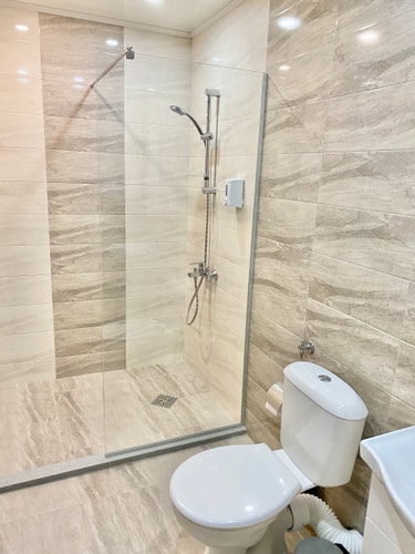 Cozy Studio next to State Opera with Work Space 27 hosty.bg