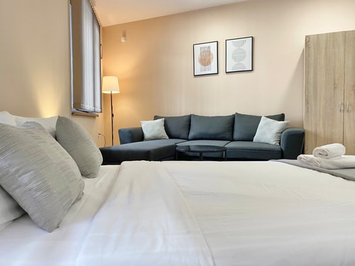 Studio for 4 Guests Next to Mall & Free Parking 8 hosty.bg