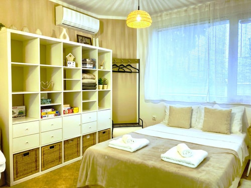 Cozy & Colourful 1Bed Apartment with Free Parking 31 hosty.bg