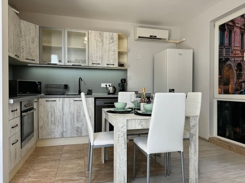 Artistic Apartment for 4 Guests 2 hosty.bg