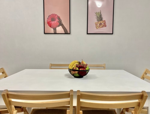 Spacious & Cozy 2 bed Apartment with Fast Wi-fi 7 hosty.bg