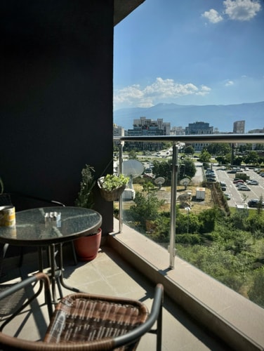 Sunny & Comfort Apartment next to Tech Park 4 hosty.bg