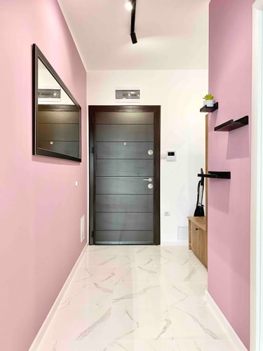 Colourful Apartment for 4 Guests 28 hosty.bg