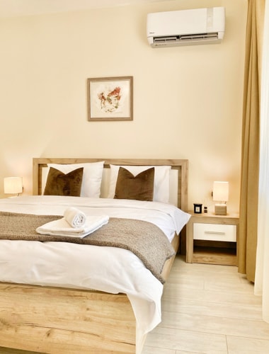 Great 2BDR Apartment in the Centre for 6 Guests 12 hosty.bg