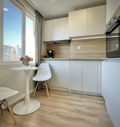 Elegant Studio for 4 Persons in Center & Parking 4 hosty.bg