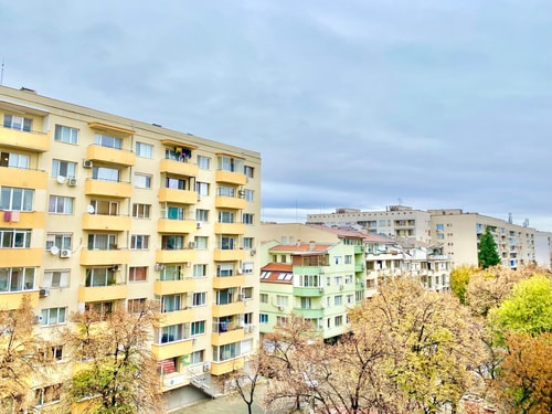 Art Apartment for 4 People  Free Parking & Wifi 31 hosty.bg
