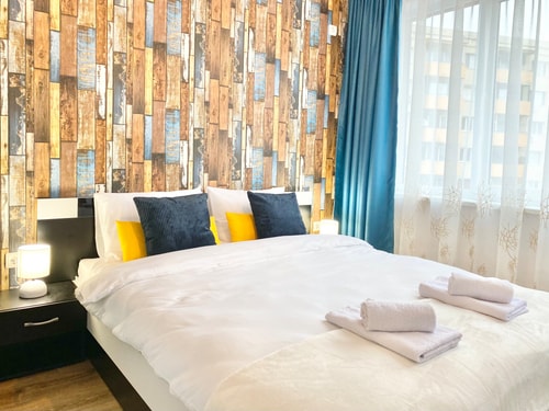 Art Apartment for 4 People  Free Parking & Wifi 7 hosty.bg