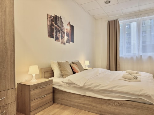 Top Centre 2BDR Apartment for 4 Guests 31 hosty.bg