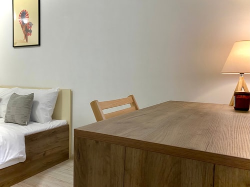 Cozy Studio next to State Opera with Work Space 18 hosty.bg