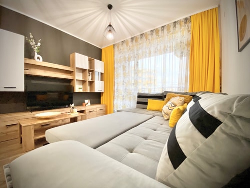 Art Apartment for 4 People  Free Parking & Wifi 3 hosty.bg