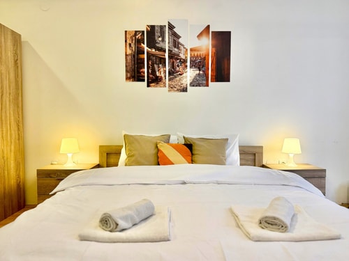 Top Centre 2BDR Apartment for 4 Guests 7 hosty.bg
