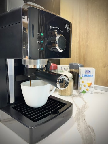 Colourful Apartment for 4 Guests 36 hosty.bg