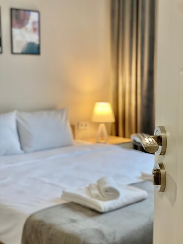 Stylish Top Centre Apartment for 4 guests 12 hosty.bg