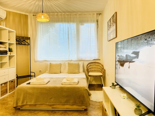 Cozy & Colourful 1Bed Apartment with Free Parking 4 hosty.bg