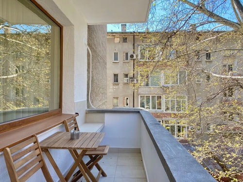 Great 2BDR Apartment in the Centre for 6 Guests 23 hosty.bg