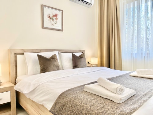 Great 2BDR Apartment in the Centre for 6 Guests 14 hosty.bg