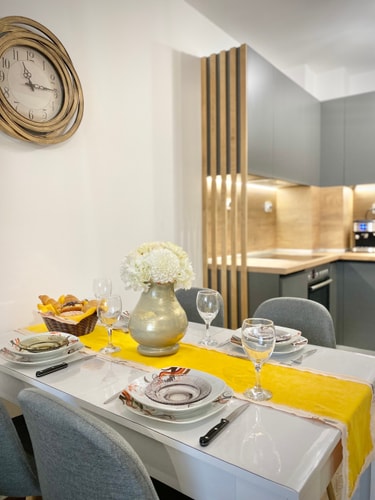 Art Apartment for 4 People  Free Parking & Wifi 37 hosty.bg
