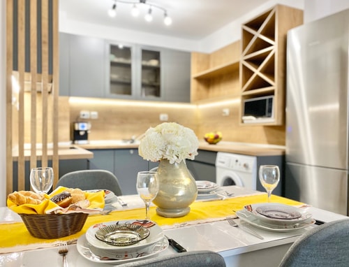 Art Apartment for 4 People  Free Parking & Wifi 12 hosty.bg