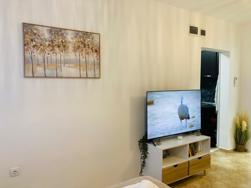 Cozy & Colourful 1Bed Apartment with Free Parking 23 hosty.bg