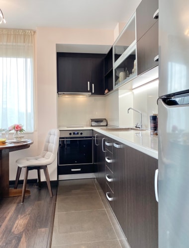 Sunny & Cozy Apartment for 4 30 hosty.bg