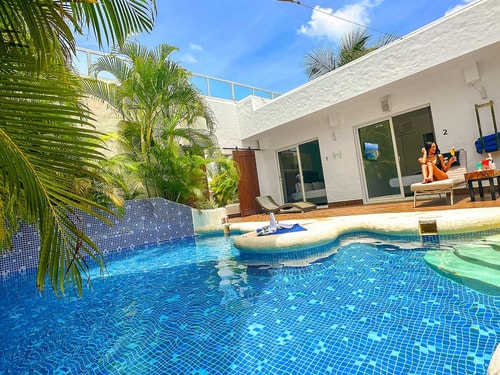 Beach Villa Azure with Jacuzzi & private Pool
