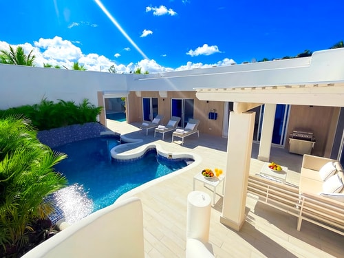 Beach Villa | 2 Pools | 6 BR | Concierge | Resort