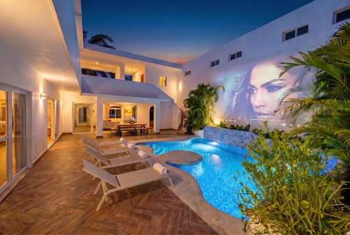 Villa Jade | Beach Resort | 6BR | Pool | Jacuzzi