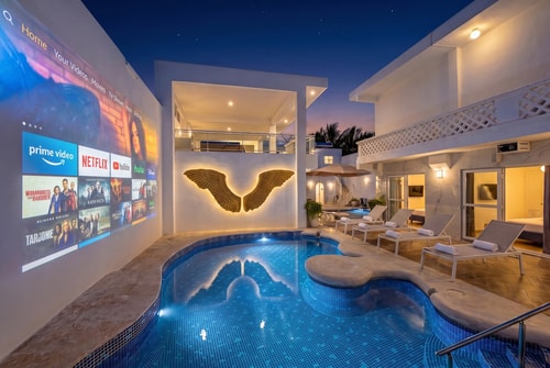 Villa Blanca | 8BR | 2 Pools | Jacuzzi | Cinema