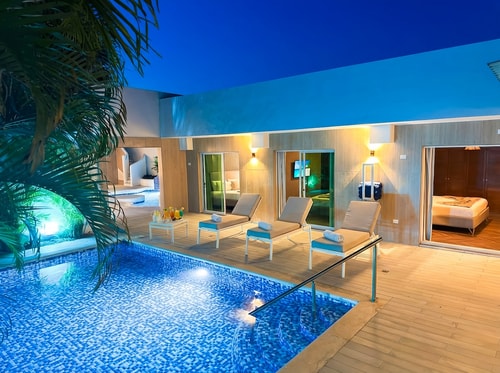 Beach Villa | 6 BR | 2 Private Pools | Daily Maid