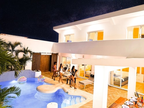 Beach Villa Jade with private Pool, Jacuzzi & Maid
