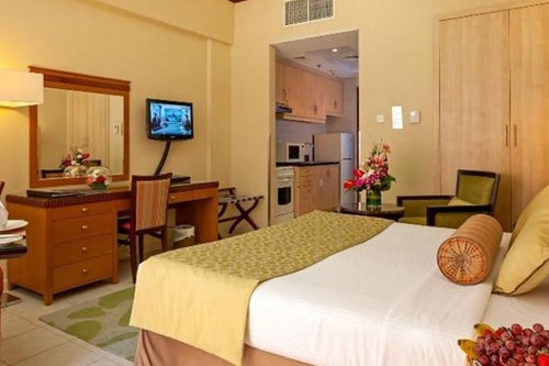 EXCLUSIVE HIGH END STUDIO FULLY FURNISHED APARTMENT