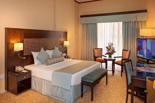 LUXURIOUS 1 BEDROOM APARTMENT | FULLY FURNISHED