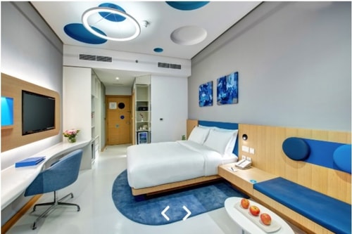 SPACIOUS AFFRODABLE SUPERIOR ROOM AT BUR DUBAI