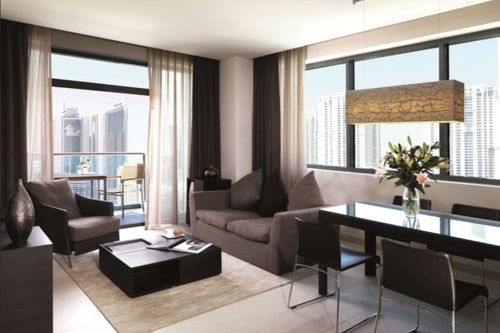 SPCAIOUS AND CLASSY 1 BR APARTMENT IN DUBAI MARINA 