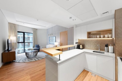 Premium Spacious Fully Furnished 1-BR Furnished Apartment in the Palm