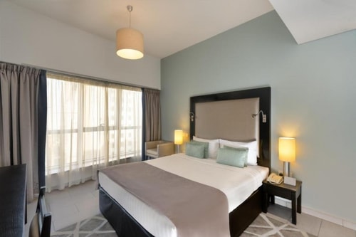 DELUXE 1 BEDROOM APARTMENT | SPACIOUS FULLY FUNISHED