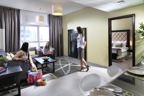 PREMIERE 1 BEDROOM APARTMENT | LUXURY SPACIOUS FULLY FURNISHED