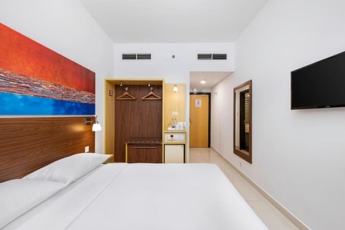 STANDARD SPACIOUS DOUBLE ROOM | WITH STUNNING FURNISHING DESIGN