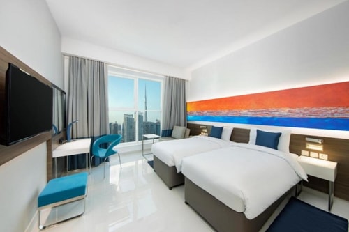 SPACIOUS TWIN ROOM | NEAR BURJ KHALIFA