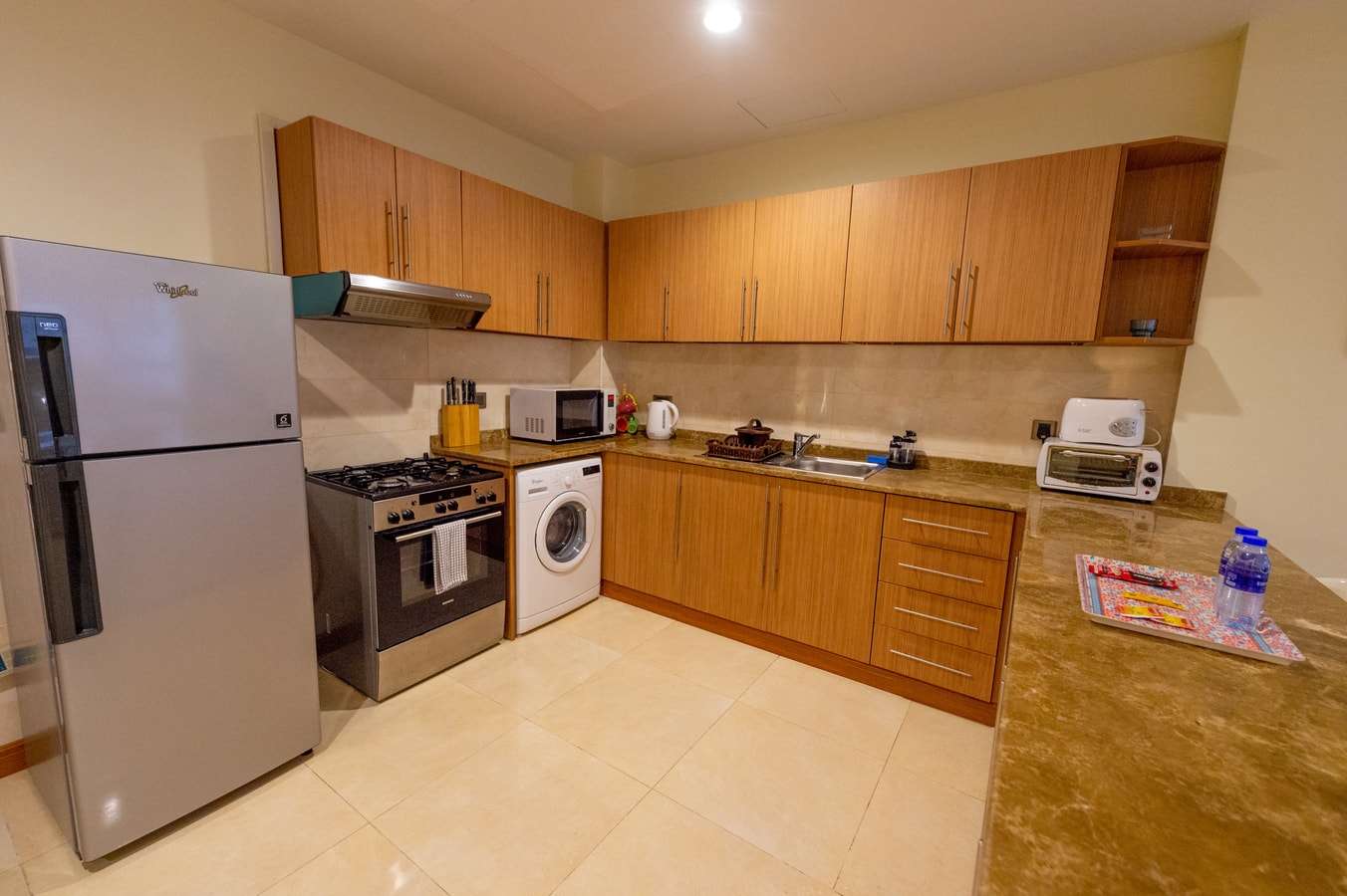 1BR near Mall of Emirates and Metro - Murad Tower 9 Vacation Homes