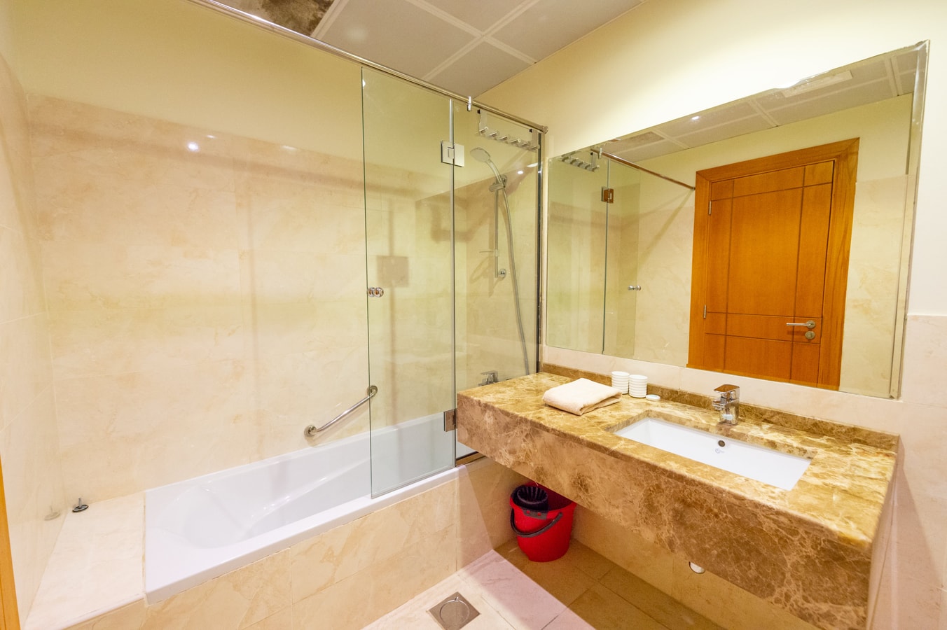 1BR near Mall of Emirates and Metro - Murad Tower 12 Vacation Homes