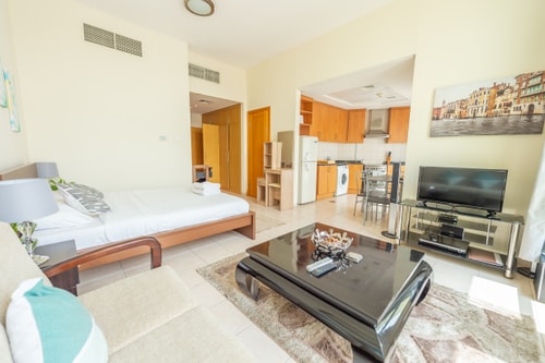 Spacious Studio in Discover Gardens 1 Luxury Escapes