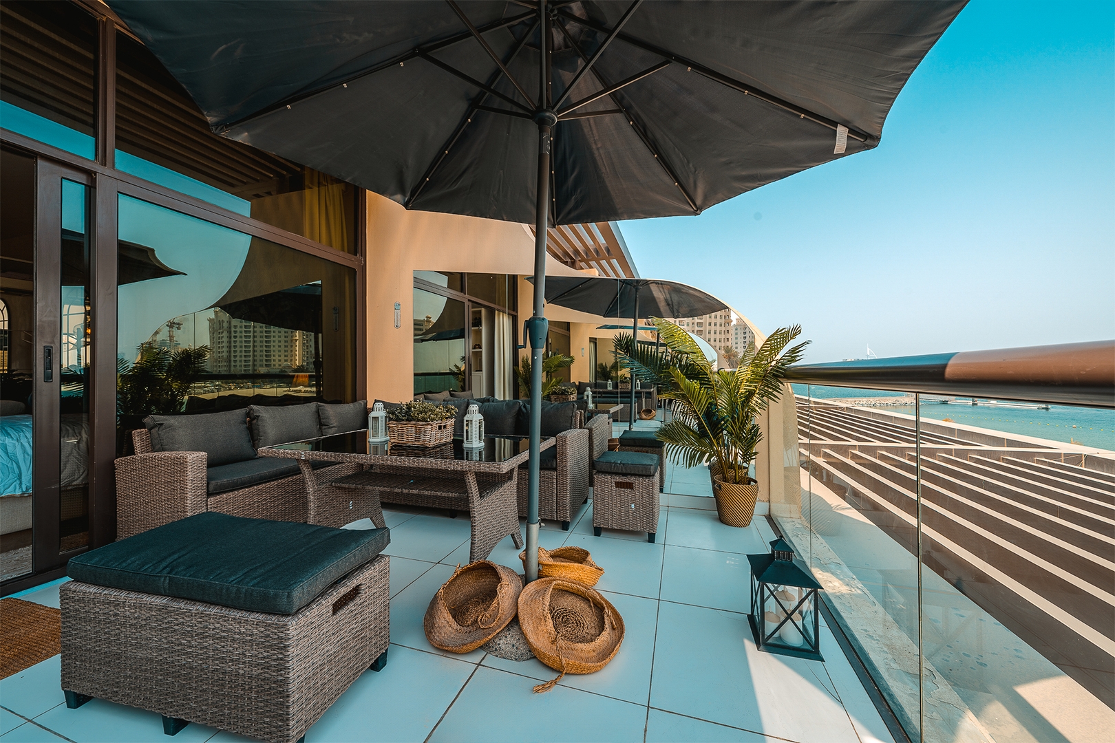 Seaview Studio Apartment in Palm Jumeirah 41 Vacation Homes