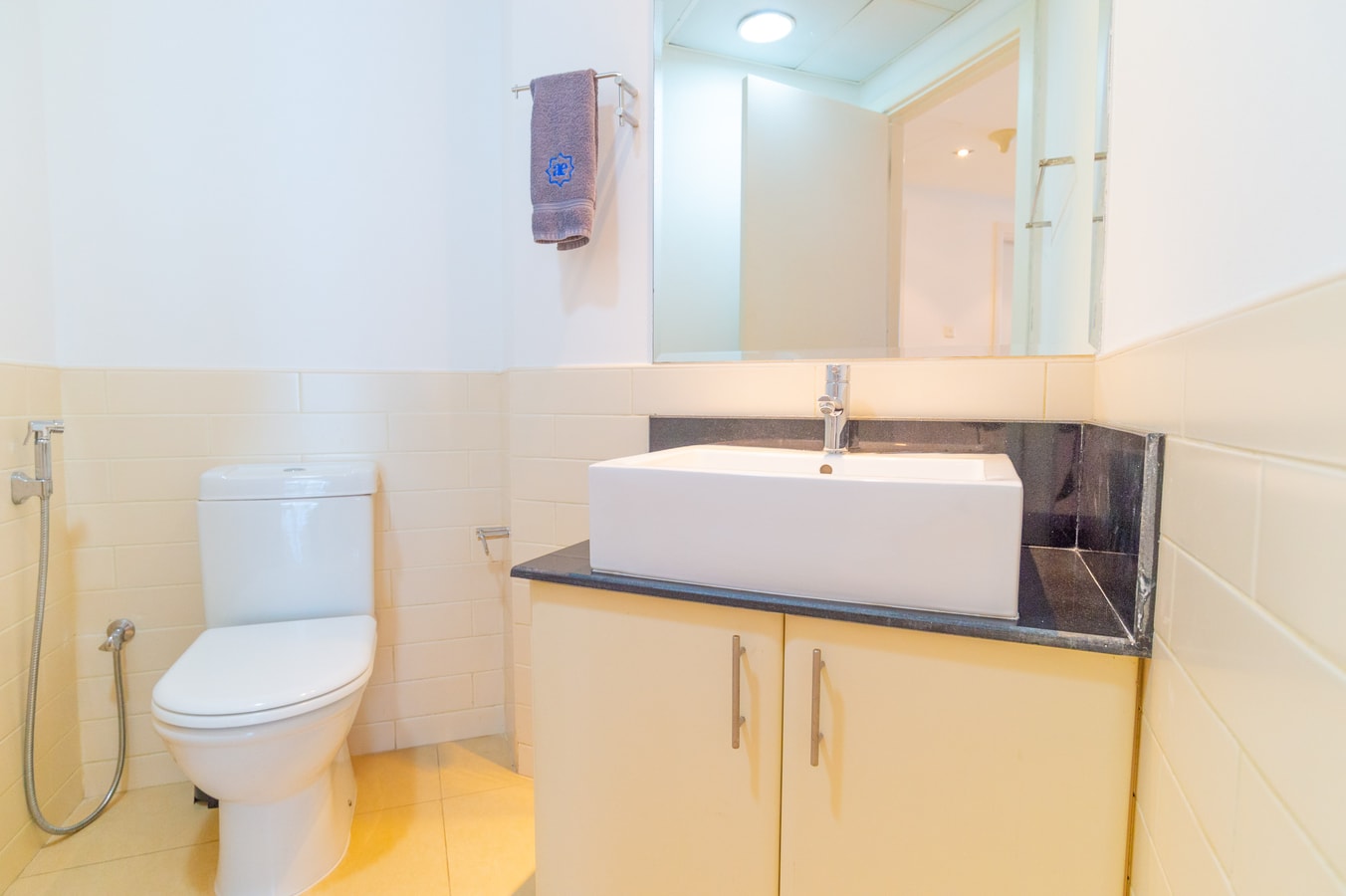 Stunning 2BR Apt in Yacht Bay Marina - Near Metro 12 Vacation Homes