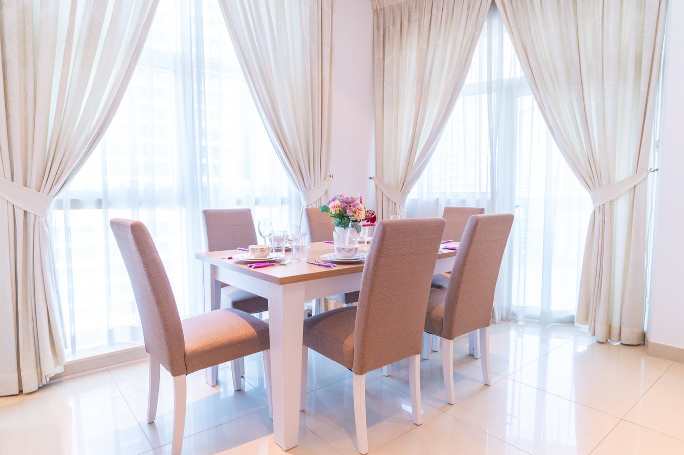 Stunning 2BR Apt in Yacht Bay Marina - Near Metro 2 Vacation Homes